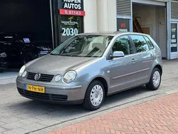 Grijs Gebruikt 2004 VW Polo Hatchback | € 1.250 (Eerlijke prijs)