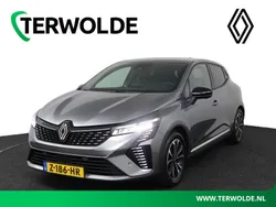 Grijs Gebruikt 2025 Renault Clio V Techno Hatchback | € 27.840 (Duur)