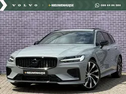 Grijs Nieuw 2025 Volvo V60 Plus Stationwagen | € 64.899