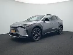 Grijs parelmoer Gebruikt 2025 Toyota bZ4X Premium SUV | € 43.980
