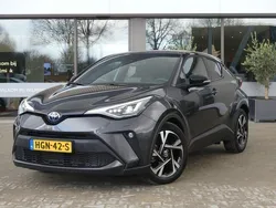 Grijs Gebruikt 2024 Toyota C-HR SUV | € 29.900 (Eerlijke prijs)
