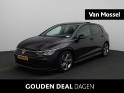 Zwart Gebruikt 2022 VW Golf VIII Business+ Hatchback | € 27.700 (Eerlijke prijs)