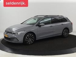 Grijs Gebruikt 2021 VW Golf VIII Life Stationwagen | € 15.400 (Iets duurder)