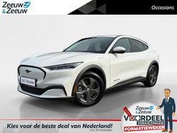 Star white 3c/pristine white 3 (pn4hr) Gebruikt 2023 Ford Mustang Mach-E SUV | € 35.995 (Eerlijke prijs)