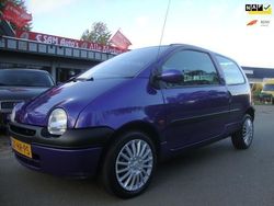 Blauw Gebruikt 2001 Renault Twingo Hatchback | € 1.950 (Eerlijke prijs)