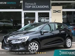 Zwart Gebruikt 2022 Renault Clio V Zen Hatchback | € 13.500 (Eerlijke prijs)