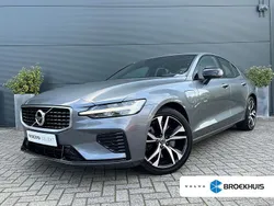 Grijs Gebruikt 2021 Volvo S60 R-Design Sedan | € 33.500