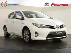 Wit Gebruikt 2014 Toyota Auris Executive Hatchback | € 11.899 (Eerlijke prijs)