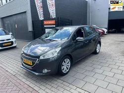 Grijs, metallic lak Gebruikt 2012 Peugeot 208 Envy Hatchback | € 4.999 (Eerlijke prijs)