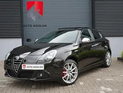 Zwart Gebruikt 2011 Alfa Romeo Giulietta Distinctive Hatchback | € 8.950 (Iets duurder)