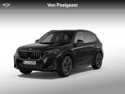 Saphirschwarz metallic (475) (zwart metallic) Nieuw 2025 BMW X1 Comfort Edition SUV | € 66.847 (Goede deal)
