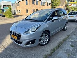Grijs Gebruikt 2014 Peugeot 5008 Allure MPV | € 9.999 (Iets duurder)
