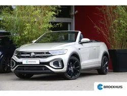 Grijs, metallic lak Gebruikt 2023 VW T-Roc Cabriolet R-line Cabriolet | € 35.900 (Eerlijke prijs)