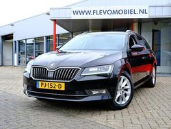 Zwart Gebruikt 2017 Skoda Superb Business Line Stationwagen | € 16.450 (Eerlijke prijs)