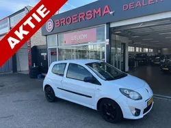 Wit Gebruikt 2010 Renault Twingo Authentique Hatchback | € 1.500 (Eerlijke prijs)
