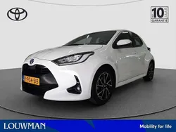 Wit Gebruikt 2022 Toyota Yaris Hybrid Hatchback | € 21.995 (Eerlijke prijs)