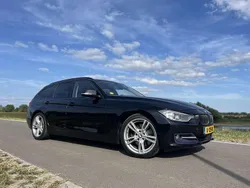 Zwart Gebruikt 2014 BMW 330 Executive Stationwagen | € 9.950 (Super prijs)