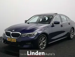 Blauw Gebruikt 2021 BMW 318 Executive Sedan | € 32.950 (Eerlijke prijs)
