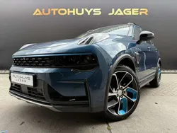 Blauw, metallic lak Gebruikt 2022 Lynk & Co 01 SUV | € 21.950 (Eerlijke prijs)