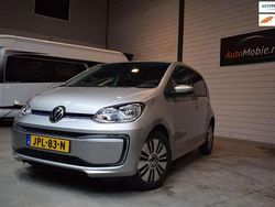 Grijs (metallic) Gebruikt 2022 VW e-up! Style Hatchback | € 15.895 (Goede deal)
