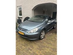Grijs Gebruikt 2004 Peugeot 307 CC Cabriolet | € 1.450 (Eerlijke prijs)