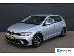 Grijs Gebruikt 2023 VW Polo Life Hatchback | € 21.395 (Iets duurder)