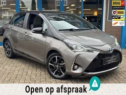 Grijs Gebruikt 2018 Toyota Yaris Hybrid Plus Hatchback | € 18.500 (Eerlijke prijs)