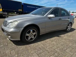 Grijs Gebruikt 2006 Mercedes C200 Sedan | € 1.900 (Eerlijke prijs)