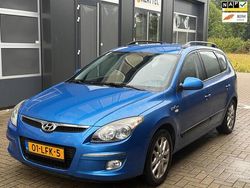 Blauw Gebruikt 2010 Hyundai i30 Dynamiq Stationwagen | € 1.495 (Goede deal)