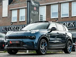 Blauw, metallic lak Gebruikt 2022 Lynk & Co 01 SUV | € 26.450 (Goede deal)