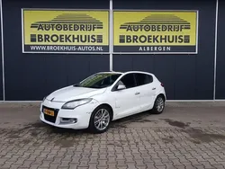 Wit Gebruikt 2012 Renault Mégane GT Line GT-Line Hatchback | € 2.750 (Eerlijke prijs)