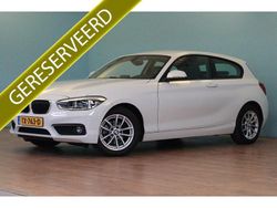 Wit Gebruikt 2018 BMW 118 Executive Hatchback | € 15.899 (Super prijs)