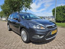 Grijs Gebruikt 2008 Ford Focus Titanium Stationwagen | € 2.295 (Eerlijke prijs)