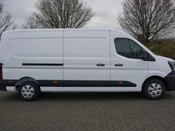 Wit Nieuw 2024 Renault Master Van | € 33.500 (Eerlijke prijs)