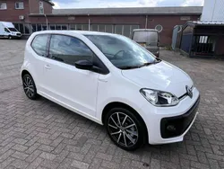 Gebruikt 2017 VW up! R-line Hatchback | € 9.200 (Eerlijke prijs)