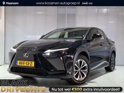 Graphite black metallic (zwart metallic) Nieuw 2025 Lexus RZ 450e SUV | € 54.995