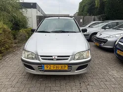 Grijs Gebruikt 2000 Mitsubishi Space Star Edition | € 850 (Eerlijke prijs)