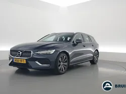 Blauw Gebruikt 2022 Volvo V60 Stationwagen | € 36.900 (Eerlijke prijs)