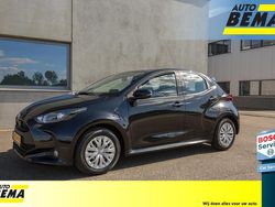 Zwart Gebruikt 2023 Toyota Yaris Hybrid Business Edition Hatchback | € 19.650 (Super prijs)