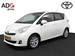 Wit Gebruikt 2015 Toyota Verso-S MPV | € 11.950 (Iets duurder)