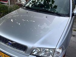 Zilver Gebruikt 2003 Volvo S40 Sedan | € 1.200 (Eerlijke prijs)