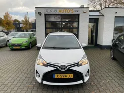 Wit Gebruikt 2015 Toyota Yaris Hatchback | € 9.999 (Eerlijke prijs)