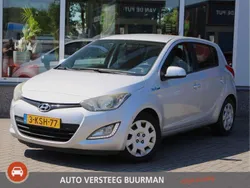 Grijs Gebruikt 2013 Hyundai i20 Hatchback | € 6.400 (Eerlijke prijs)