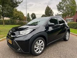 Zwart Gebruikt 2025 Toyota Aygo Pulse Hatchback | € 19.950 (Iets duurder)