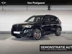Saphirschwarz metallic (zwart metallic) Gebruikt 2025 BMW X1 Comfort Edition SUV | € 66.508