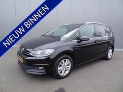 Zwart Gebruikt 2020 VW Touran Highline MPV | € 21.945 (Super prijs)