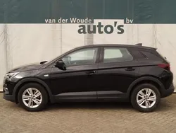 Zwart, metallic lak Gebruikt 2019 Opel Grandland X Edition SUV | € 13.400 (Eerlijke prijs)