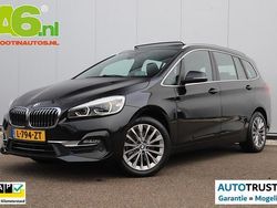 Saphirschwarz metallic (zwart metallic) Gebruikt 2021 BMW 218 Executive Stationwagen | € 24.900 (Eerlijke prijs)