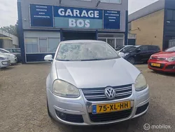 Grijs Gebruikt 2007 VW Jetta Comfortline Sedan | € 1.999 (Goede deal)