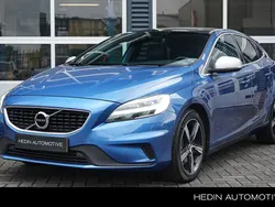 Blauw Gebruikt 2019 Volvo V40 R-Design Stationwagen | € 21.995 (Iets duurder)